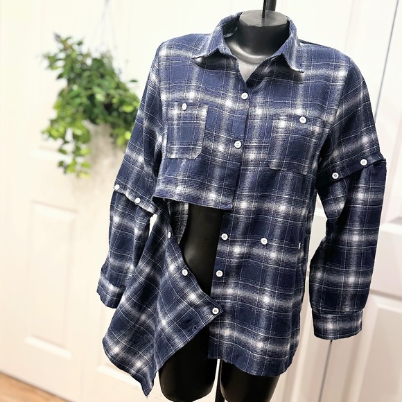 GUC Plaid button down - Picture 7 of 10